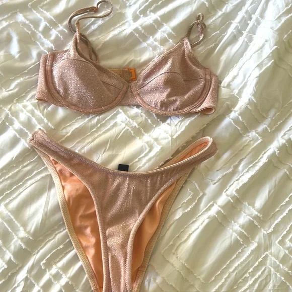 Cheeky Blush Triangl Lina TRIANGL LINA CHEEKY BLUSH NO BAG NEW